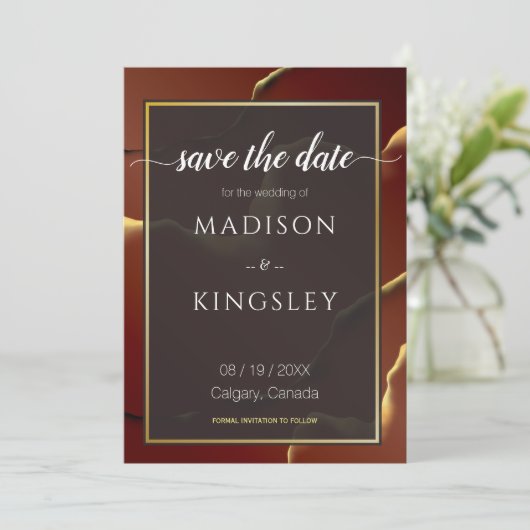 🤵 Bourgogne Goud Elegante Inky Abstracte bruiloft Kaart (Staand voorkant)