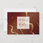 🤵 Bourgogne Goud Elegante Inky Abstracte bruiloft RSVP Kaartje (Achterkant)