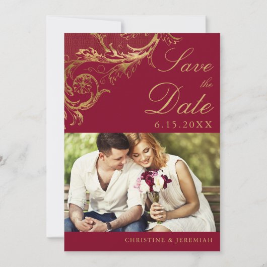  Bourgogne Gouden Bloemen Damask Fotobruiloft Save The Date (Voorkant)