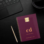 Bourgogne monogram initialen logo business 2025 planner<br><div class="desc">Een bordeauxrode achtergrond en gouden tekst. Personaliseer en voeg uw logo,  monogram initialen,  naam en een titel jaar (of elk jaar). Je logo aan de voor- en achterkant. Ruimte voor uw website adres op de achterkant.</div>