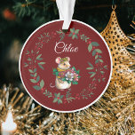 Bourgogne Naam Schattige Muis Kerstboom Ornament<br><div class="desc">Personaliseer deze Bourgondische Schattigee Mouse Christmas Tree Decoration door de naam van een geliefde toe te voegen. Een geweldige manier om een speciale herinnering te vieren met een betekenisvolle aandenken.</div>