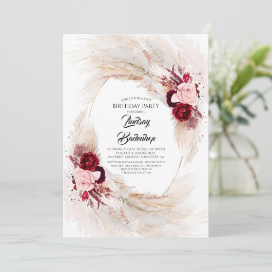 Bourgogne Rode Bloemen Pampas Gras Verjaardagsfees Kaart (Staand voorkant)