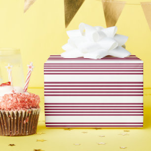 Bourgogne rood met wit vijfstrips cadeaupapier