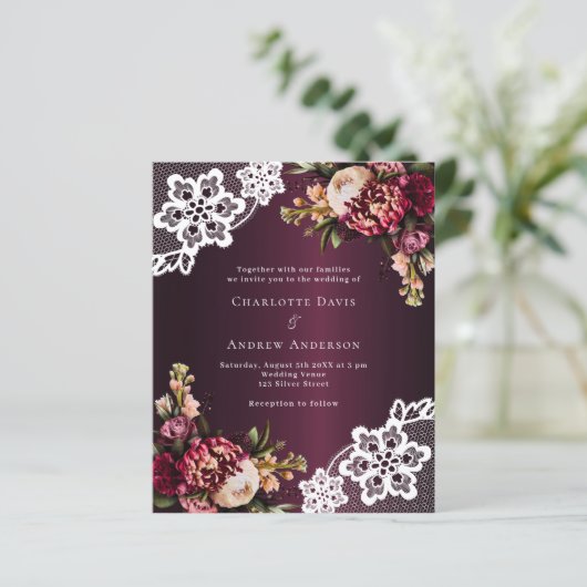Bourgogne roze perzik bloemenkant bruiloft uitnodi (Staand voorkant)