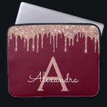 Bourgogne Roze Rose Goud Glitter Sparkle Monogram Laptop Sleeve<br><div class="desc">Bourgondië en Roze - Roos Gold Faux Dripping Modern en Elegant Girly Glitter en Sparkle Elegant Monogram Hoesje. Dit hoesje kan worden aangepast om uw initiaal en voornaam op te nemen.</div>