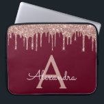 Bourgogne Roze Rose Goud Glitter Sparkle Monogram Laptop Sleeve<br><div class="desc">Bourgondië en Roze - Roos Gold Faux Dripping Modern en Elegant Girly Glitter en Sparkle Elegant Monogram Hoesje. Dit hoesje kan worden aangepast om uw initiaal en voornaam op te nemen.</div>