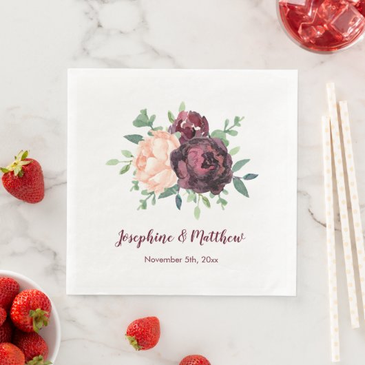 Bourgogne Rozen Perzik Pioen Boeket Bruiloft Serve Servet (Insitu)