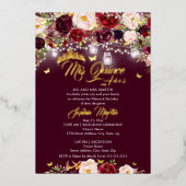 Bourgogne rustieke bloemenvlinder Quinceanera Folie Uitnodiging (Voorkant)