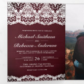 Bourgogne Wood Country Lace Alles in een bruiloft Drieluik Uitnodiging (Binnenzijde eerst)