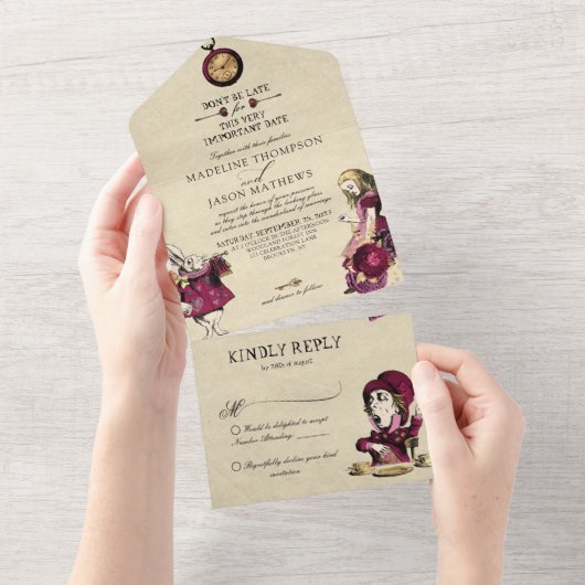 Bourgognige Alice in Wonderland Weddenschap All In One Uitnodiging (Afscheurbaar)