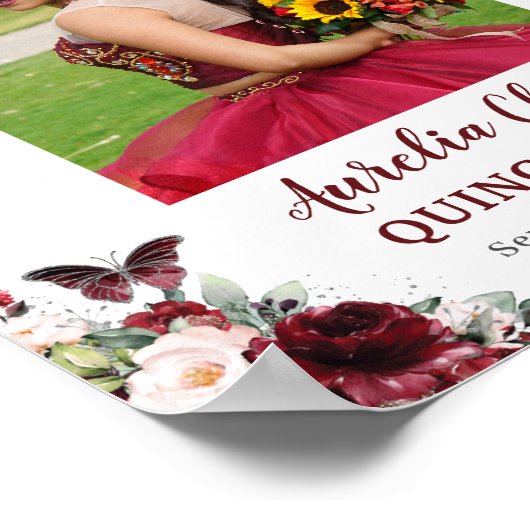 Bourgondië Blush Bloemen Quinceañera Foto Welkom Poster (Hoek)