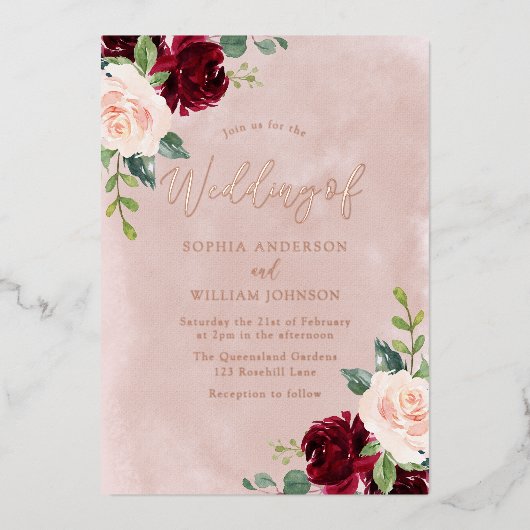 Bourgondië & Blush Bloemen Roos Folie bruiloft Folie Uitnodiging (Voorkant)