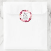 Bourgondië & Blush Roze Bloemkrans Save the Date Ronde Sticker (Tas)
