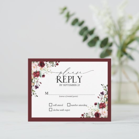 Bourgondië Blush Waterverf Bloemen Bruiloft RSVP I Uitnodiging Briefkaart (Staand voorkant)