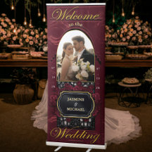 Bourgondië en Gold Script bruiloft welkomstfoto