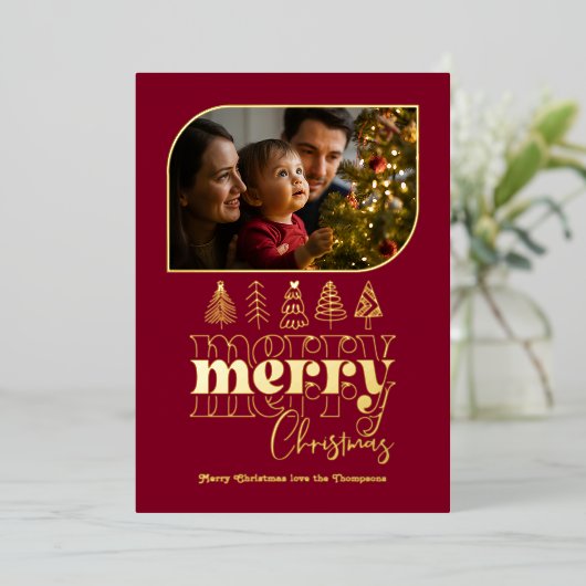 Bourgondië & Goud Retro Doodle Kerstfoto Folie Feestdagenkaart (Staand Voorkant)