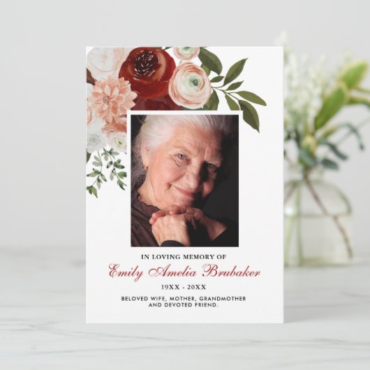 Bourgondië Terracotta Floral Funeral Sympathy Bedankkaart (Staand voorkant)