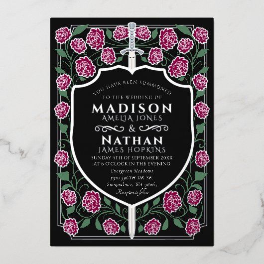 Bourgondië Zwaard Schild Monogram Fantasy Wedding Folie Uitnodiging (Voorkant)