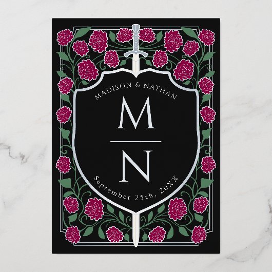 Bourgondië Zwaard Schild Monogram Fantasy Wedding Folie Uitnodiging (Achterkant)