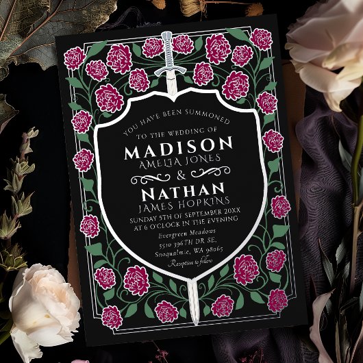 Bourgondië Zwaard Schild Monogram Fantasy Wedding Folie Uitnodiging