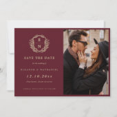 Bourgondiër Champagne Gouden Crest Monogram Formee Save The Date (Voorkant)