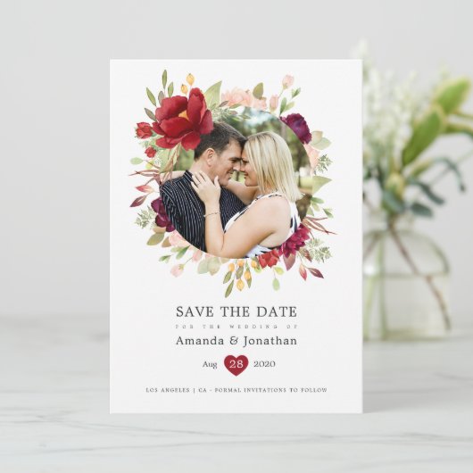 Bourgondiër - Marsala en Blush Bloemen Bruiloft Save The Date (Staand voorkant)