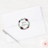 Bourgondische bloemen en eucalyptus groen bruiloft ronde sticker (Envelop)