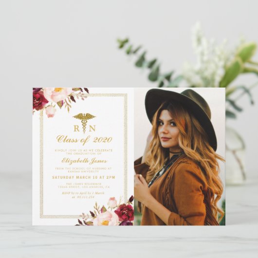 Bourgondische bloemenverpleegschool foto afstudere kaart (Staand voorkant)