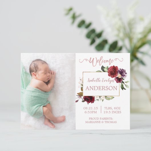 Bourgondische bloemrijke roze gouden geboortekaart aankondiging (Staand voorkant)