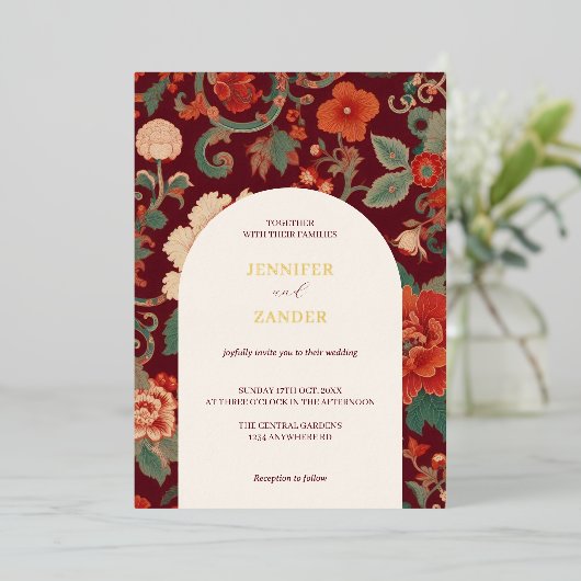 Bourgondische Chinoiserie Bruiloft Elegant Klassie Folie Uitnodiging (Staand Voorkant)