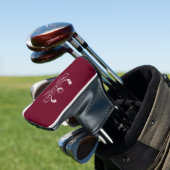 Bourgondische clubs en bal met gepersonaliseerde n golfheadcover (Insitu)