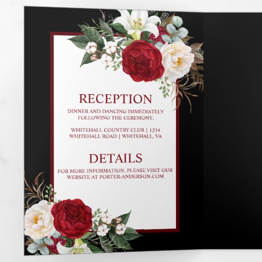 Bourgondische en Witte Rozen, tegen een Zwarte Ach Drieluik Uitnodiging (Binnenzijde eerst)