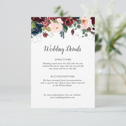 Bourgondische marine blauwe bloemenbruiloft detail informatiekaartje (Staand voorkant)