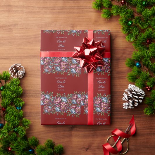 Bourgondische pioen en blauw Roos bruiloft Cadeaupapier (Feestdagen Geschenken)