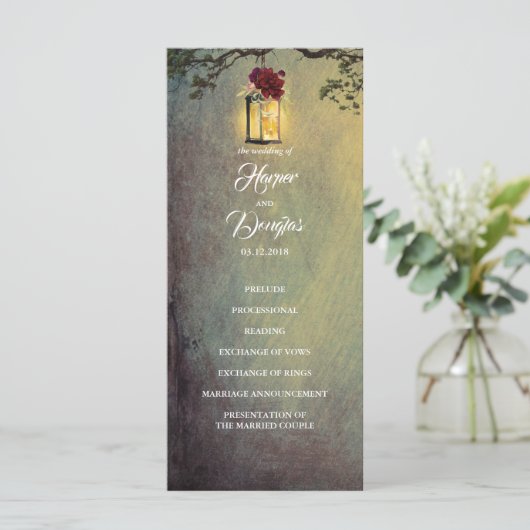 Bourgondische rode bloemenlantaarn licht Trouwprog Programmakaart (Staand voorkant)