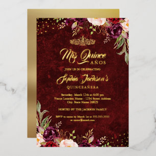 Bourgondische Rode Gouden Bloemige Quinceanera Folie Uitnodiging