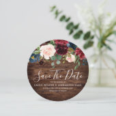 Bourgondische rode wijn rustieke houten bruiloft save the date (Staand voorkant)