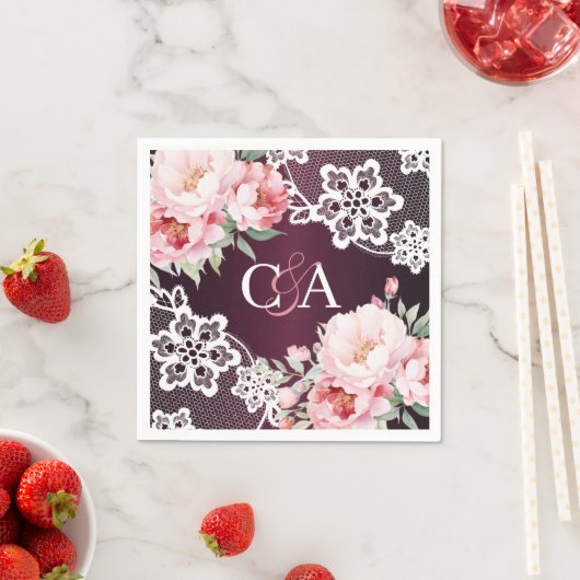 Bourgondische roze rozen bloemen monogram bruiloft servet (Insitu)