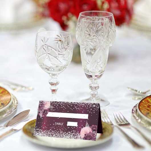 Bourgondische zilveren bloemen bruiloft plaatskaartje