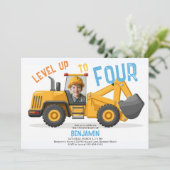 Bouw Bulldozer Niveau Omhoog Foto 4e Verjaardag Kaart (Staand voorkant)