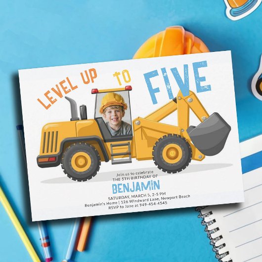 Bouw Bulldozer Niveau Omhoog Foto 5e Verjaardag Kaart