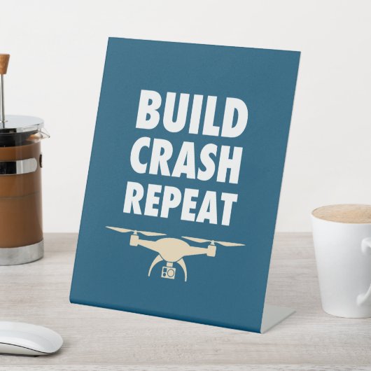 Bouw de Crash Repat Drone Reclamebord Met Voetstuk (Insitu)