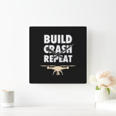 Bouw de Crash Repat Drone Vierkante Klok (Huis)