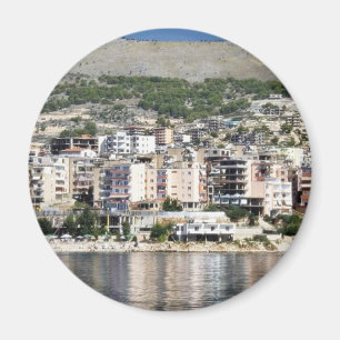 Bouw in Sarande stad in Albanië Magneet