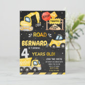 Bouw op de dag van de uitnodiging (Staand voorkant)