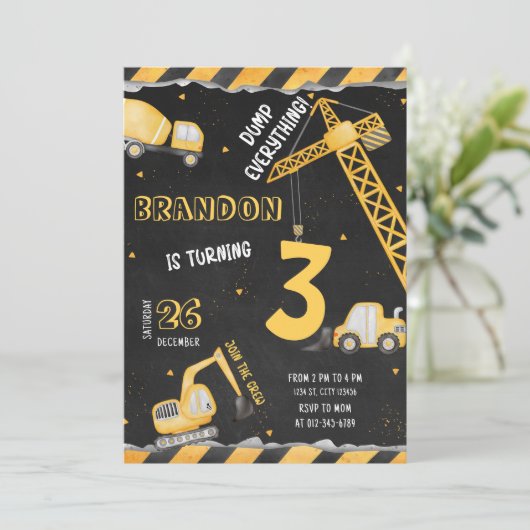 Bouw op de dag van de uitnodiging (Staand voorkant)