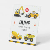 Bouw Trucks Verjaardag Dump uw geschenken hier Reclamebord Met Voetstuk (Voorkant)