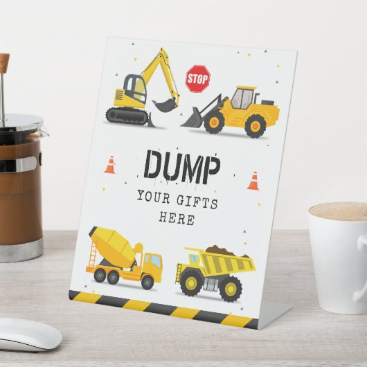 Bouw Trucks Verjaardag Dump uw geschenken hier Reclamebord Met Voetstuk (Insitu)