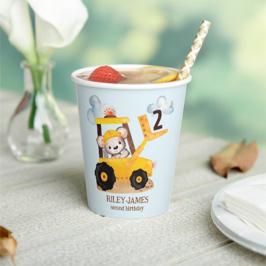 Bouw van de vogeldag papieren bekers (Insitu)