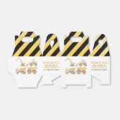 Bouw van een vrachtwagen op een dag bedankdoosjes (Uitgevouwen)